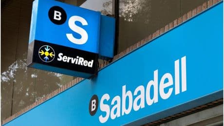 Sabadell gana 489 millones hasta marzo, un 58,6% más
