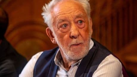 Dieter Hallervorden: Sohn Johannes kritisiert Komiker kurz vor dessen 90. Geburtstag