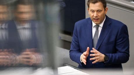 Bundeshaushalt 2026: Militärausgaben steigen stark an