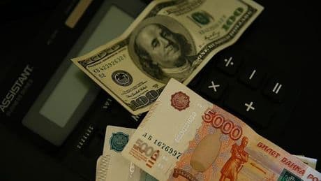 Rusya'dan zehirli dolar ve euro hamlesi: Ruble'den tarihte bir ilk