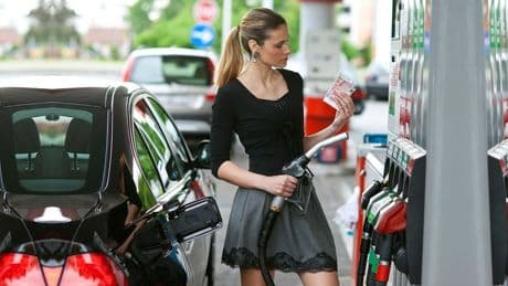 3 Temmuz'a dikkat! Benzine, motorine ve LPG'ye dev zam geliyor: İşte pompaya yansıyacak yeni rakamlar