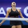 Titelverdedigster Sabalenka opnieuw naar finale na moeizame winst op Pegula