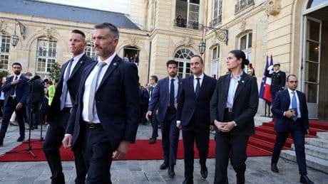 Pour réussir sa mission budget, Sébastien Lecornu fait le choix de la rupture