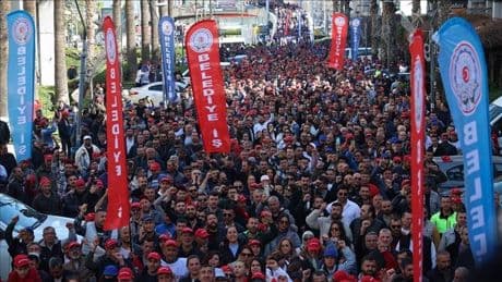 Cemil Tugay'dan işten çıkarmalara ilişkin açıklama: Kusura bakmasınlar, belediye başkanı üzerine düşeni yapan birisi olacak