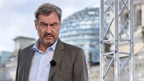 Sommerinterview der ARD: Söder kritisiert Klingbeil, lobt Merz