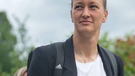 Ex-Nationalspielerin Almuth Schult vor der EM: „Frauen sind es gewohnt, mit dem Männer-Fußball konkurrieren zu müssen“