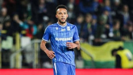 Trabzonspor, İsveçli stoper Alex Douglas'ı gündemine aldı