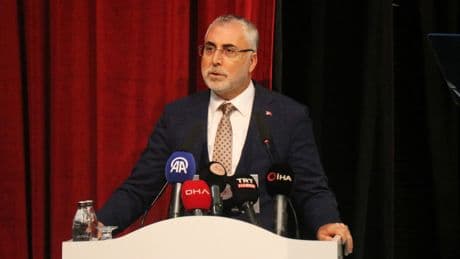 Bakan Işıkhan: 1,4 milyon kadın iş gücüne kazandırıldı