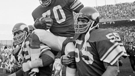 Jim Marshall, Iron Man Defensive End for the Vikings, Dies at 87
