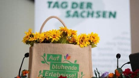Volksfest: "Tag der Sachsen" startet mit Regen - 250.000 Gäste erwartet