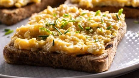 Scrambled eggs will be perfectly creamy if you do 1 thing while cooking