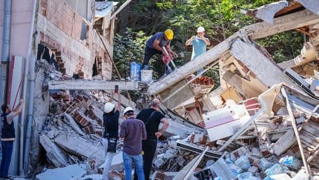 AFAD'dan Balıkesir'deki deprem sonrası çalışmalara ilişkin açıklama