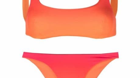Minimal, gioiello, crochet o olimpionico: tutti i trend dei costumi da bagno per l’estate 2025 da avere subito