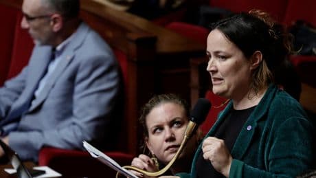 Fin de vie: LFI, soutenu par le MoDem, élargit l’aide à mourir