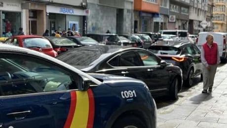 Atraco a una oficina de Abanca en A Coruña: un ladrón se lleva miles de euros