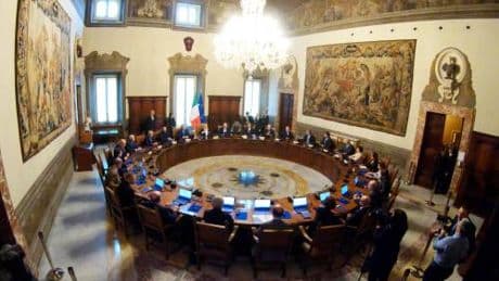 Fine vita, il governo impugna la legge della Regione Toscana