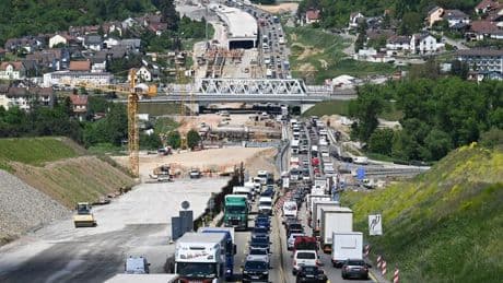 HRI-Konjunkturausblick: „Stimmung in der Wirtschaft ist deutlich besser als vor sechs Monaten“ - Aber nur die Stimmung