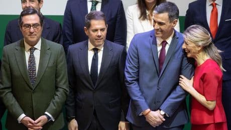 Moncloa baraja cambiar las reglas de representatividad empresarial este año para quitar poder a CEOE y Cepyme