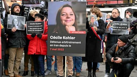 Détenue en Iran depuis plus de trois ans, Cécile Kohler est « à bout de forces »