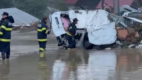 Cuatro muertos, entre ellos un niño, por el hundimiento de un barco turístico en el Danubio
