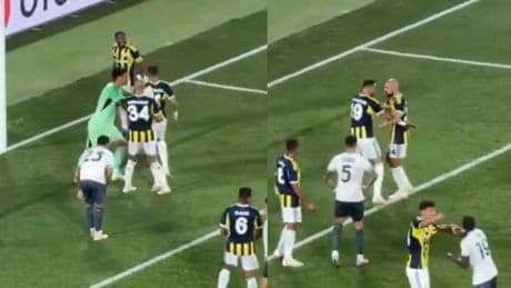 Fenerbahçeli 2 yıldız sahada kavga etti