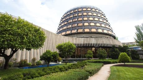 El Constitucional da la razón al PP en su pulso con Hacienda para eliminar Sucesiones