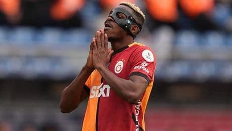 Osimhen gitti, kararını bugün açıklayacak!