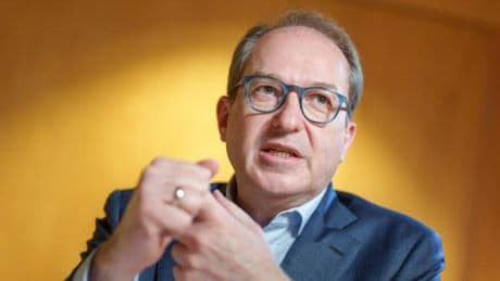 Innenminister Dobrindt will Bundespolizisten mit Elektroschockgeräten ausstatten