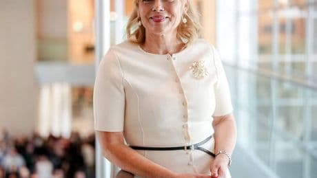 Klöckner fährt Schutzmaßnahmen hoch: Bundestag beliebtes Ziel für Hackerangriffe