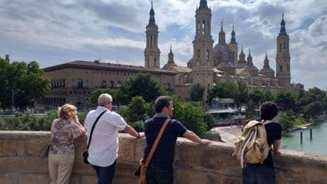 Los españoles tienen el mismo presupuesto para viajar por España que en 2024: 900 euros