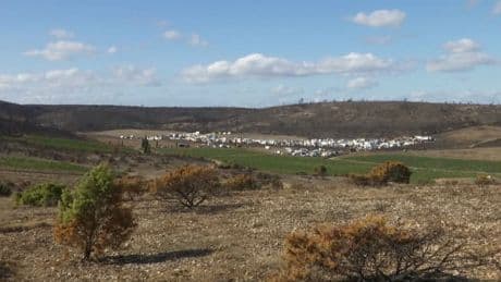 "Ça va mal finir": la rave party se poursuit dans l'Aude, le maire alerte sur des habitants "à bout de nerf"