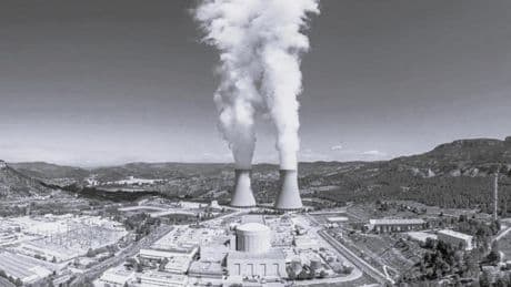El PSOE acierta con la nuclear aunque sea por las razones equivocadas