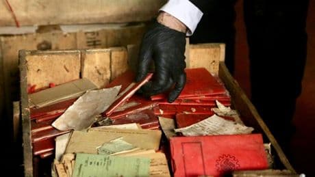 Nazi-Dokumente in Holzkisten in Keller von Oberstem Gericht in Argentinien entdeckt