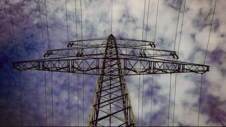 İspanya ve Portekiz’de elektrikler kesildi