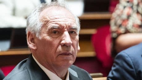 Budget : Bayrou préfère réduire les dépenses que monter les impôts