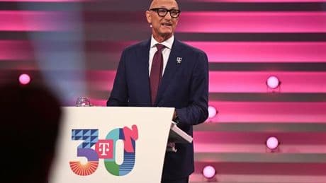 Deutsche Telekom: „Starkes Wachstum auf beiden Seiten des Atlantiks“: Telekom hebt Prognose erneut an
