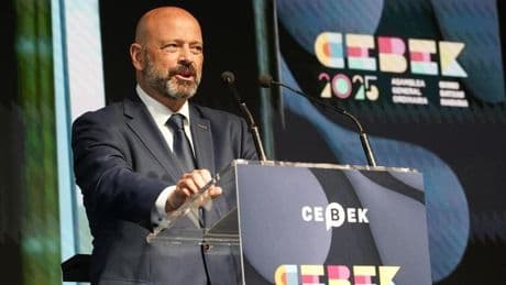 Buces llama al diálogo entre empresas y sindicatos porque «la confrontación no lleva a ningún sitio»