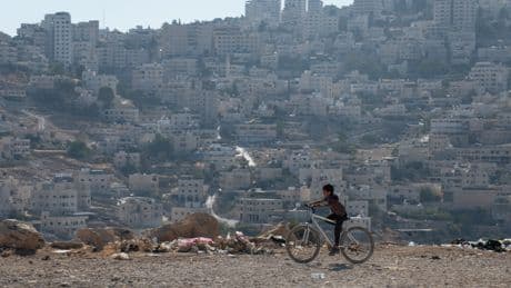Israel prepara la ofensiva sobre Gaza mientras bombardea la ciudad cada hora