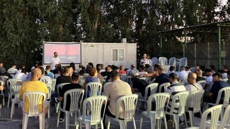 Grevdeki TPI işçileri 6 Temmuz direnişinin yıldönümünde sinevizyon gösterimi yaptı