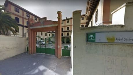 Dos marroquíes detenidos por traer a España a un menor, abandonarlo y simular que no lo conocían