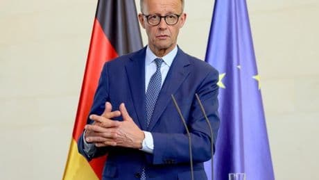 Merz amenaza de nuevo a Putin con severas sanciones de la Unión Europea