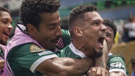 Paulinho se viste de Estevao