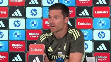 Xabi Alonso: “No me preocupa nada si estamos lejos del Barça. Me preocupa mi nivel”