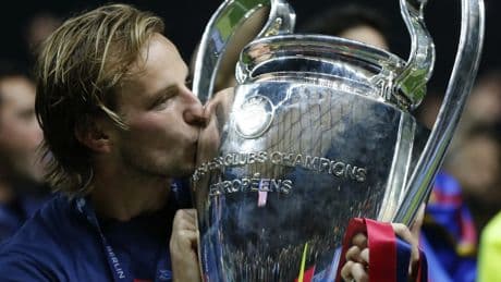 Ivan Rakitic anuncia su retirada del fútbol a los 37 años después de triunfar en Sevilla y Barcelona
