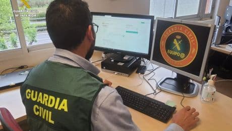 Muere la mujer retenida por su pareja 12 días en Llíria tras precipitarse de su piso
