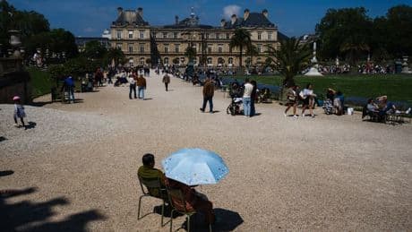 Jusqu'à 30°C à Paris: comment expliquer un tel épisode de chaleur précoce, notamment sur la moitié nord