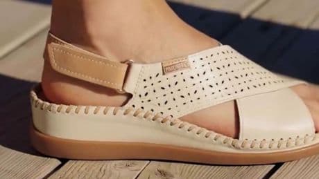 Estas sandalias son las preferidas de las mujeres +40 porque son cómodas y estilosas