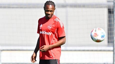Erster Jamestown-Transfer - Klose lässt Zoma noch zappeln