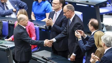 La tortuosa elección de Merz en segunda votación evidencia la fragilidad de la gran coalición en Alemania