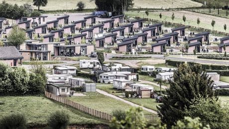 Gemeenten vrezen chaos als permanente bewoning op vakantiepark wordt toegestaan: ’Broeinest van criminaliteit’